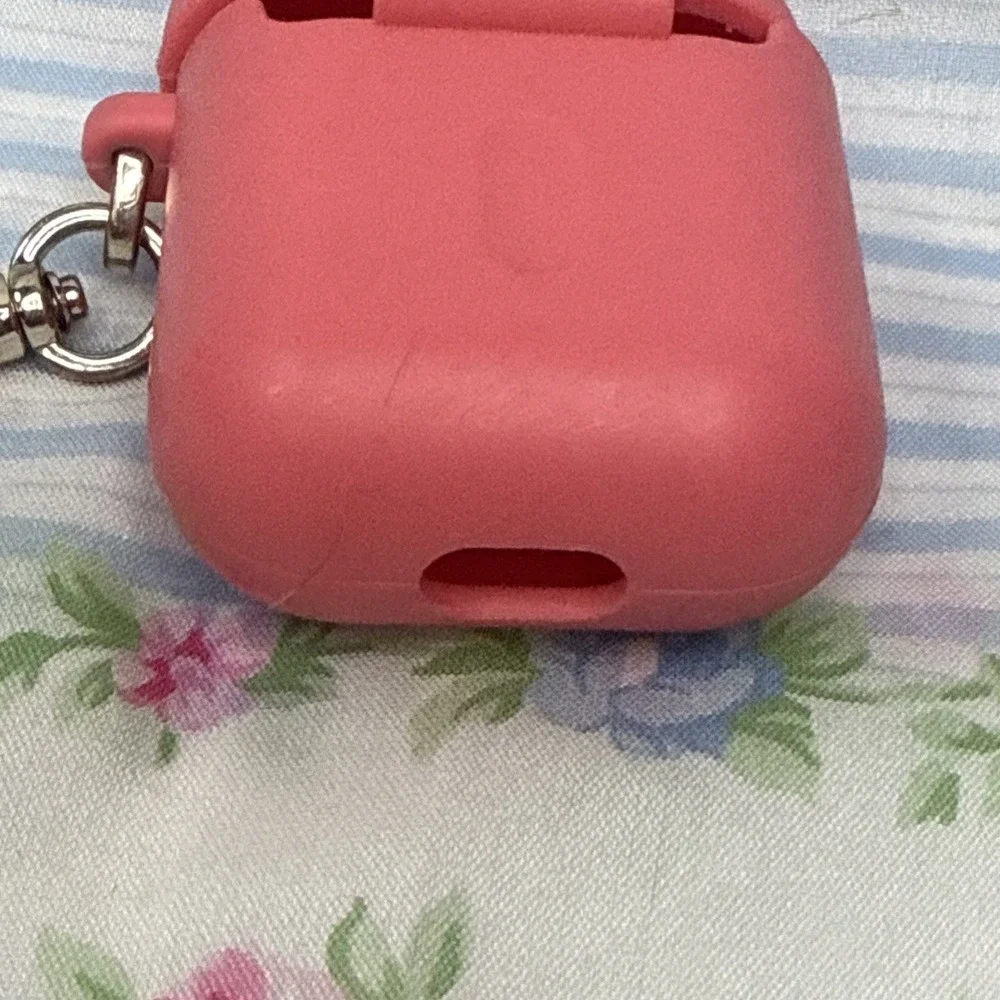 Kate Spade New York Pink‎ Silicone AirPods Case Cover Keychain Clip